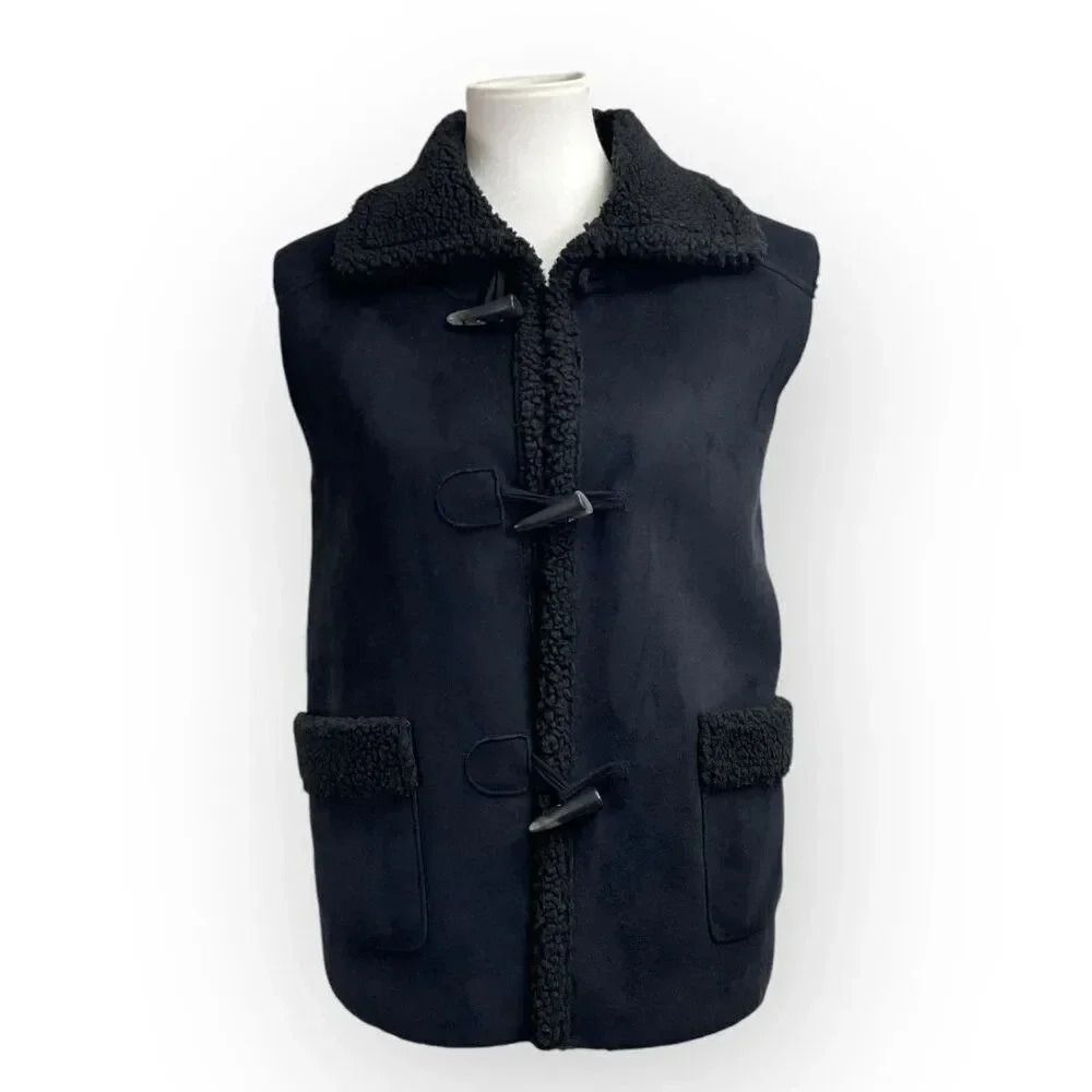 Jones New York Black Faux Suede Vest, toggle button. Women's XL, faux sherpa